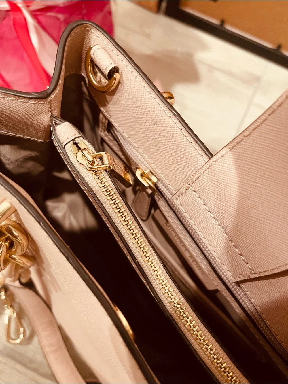 MICHAEL Kors CYNTHIA MD Satchel Ballet Pink Saffiano Leather Bag
